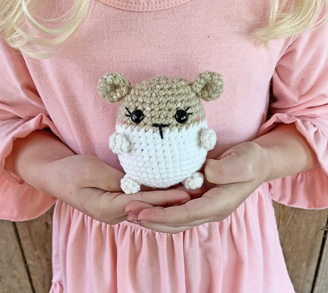 Hannah Hamster Amigurumi Free Pattern