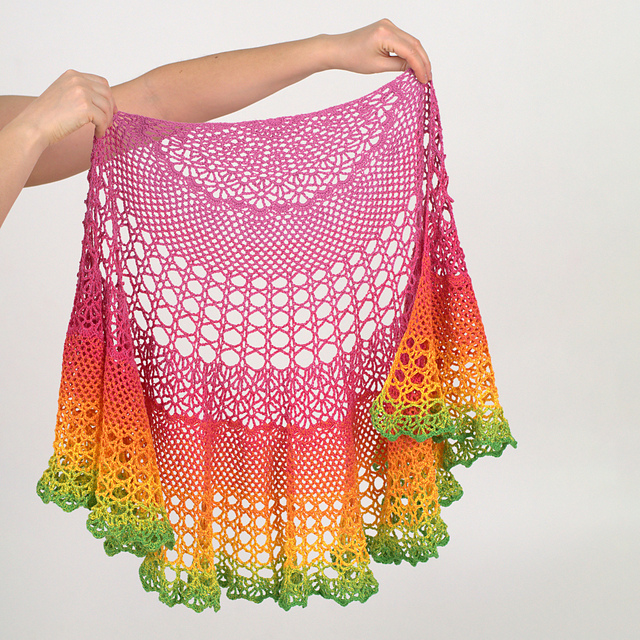 Crochet lace shawl Cascade designed by ItWasYarn – airy, elegant wrap made from fine thread Twister by Hobbii for summer wear