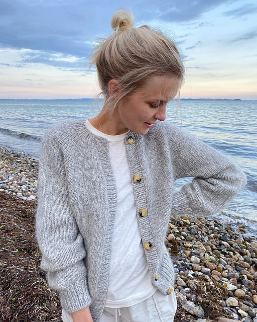 novice cardigan petite knit facile ai ferroi maglione